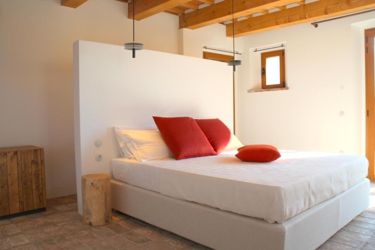Вилла Borgo Calbianco - Private House With Pool & Airco Cerreto Castello Экстерьер фото